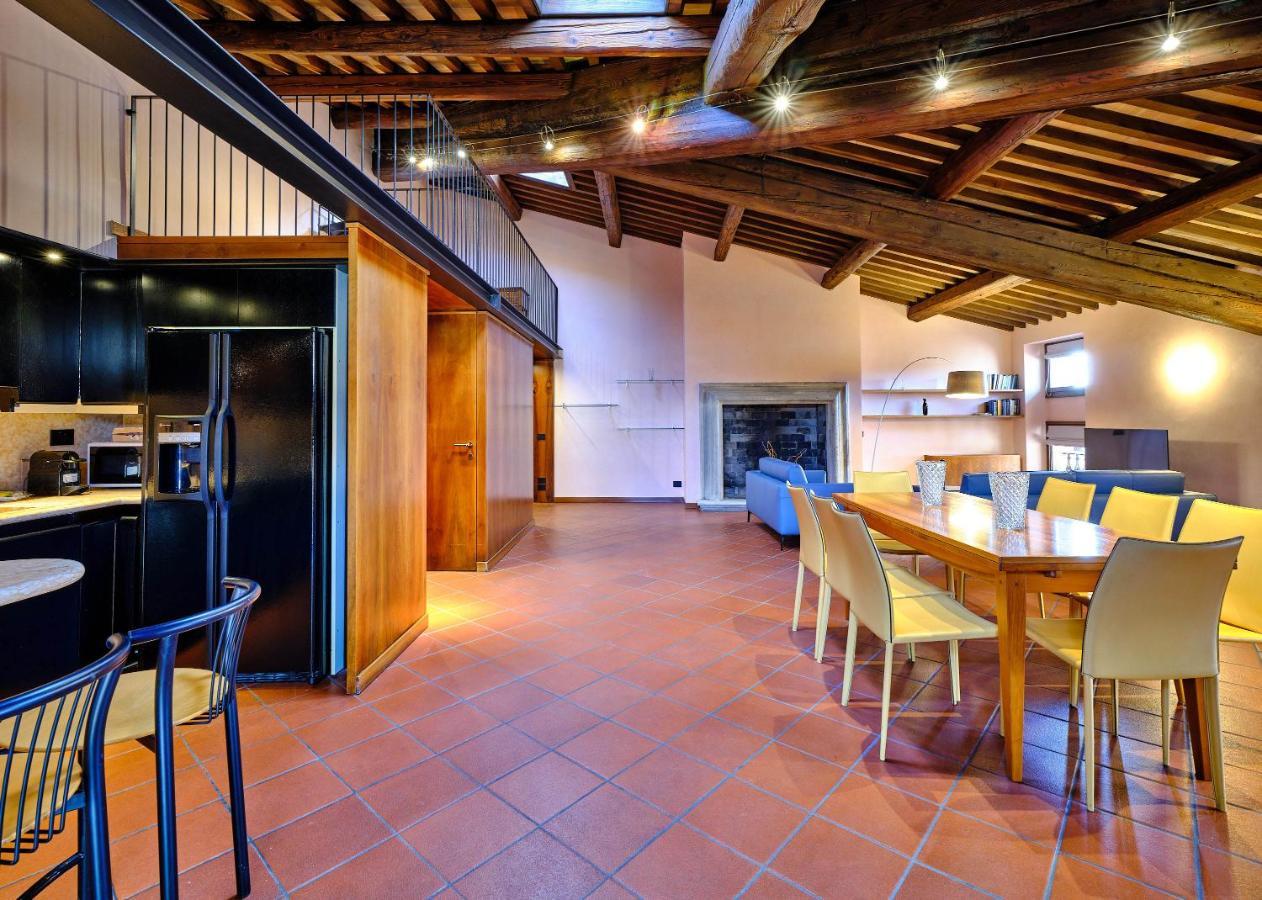 Apartmentsarena - Residenza Degli Scaligeri - Piazza Erbe Verona Exterior foto
